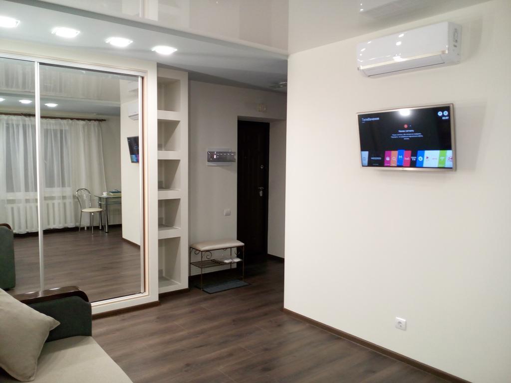 Modern Studio 15 Min To The City Centre Lviv Exterior photo